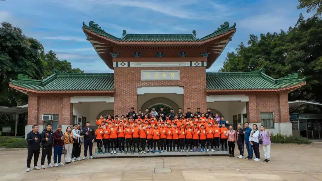 大学篮球运动员的耐力训练方案是什么?_1
